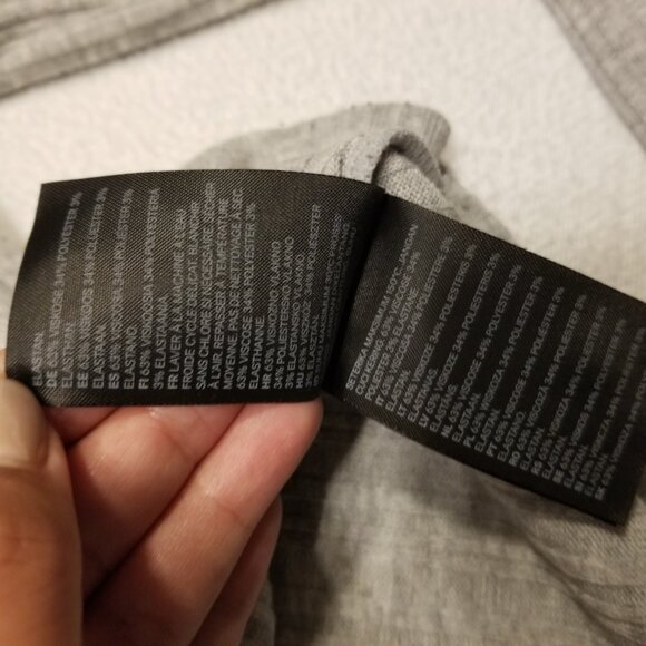 H&M Light Grey Cropped Cardigan X-Small Ribbed Long Sleeve Button Up V-Neck Top - Picture 8 of 8